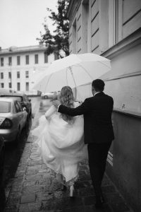 rainy wedding day in Vienna