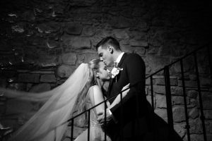 groom kiss bride